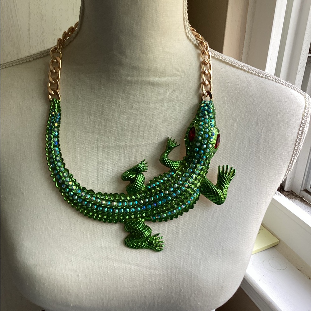 Minimal Necklace, Statement COLLAR, Thin Multilayered - Picture 3 of 14
